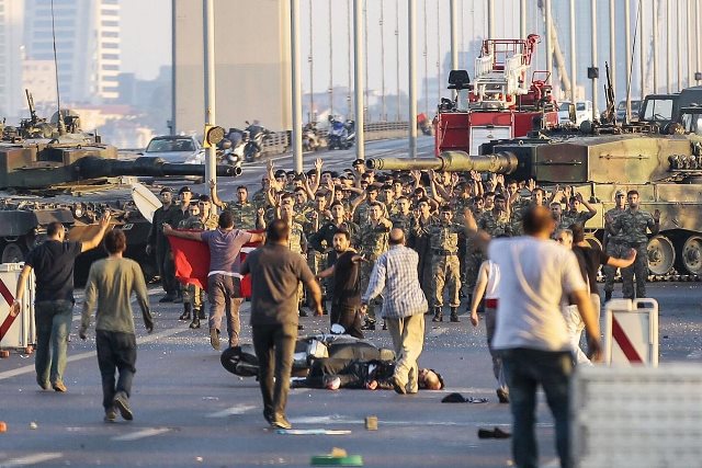 Попытка военного переворота и захвата власти в Турции